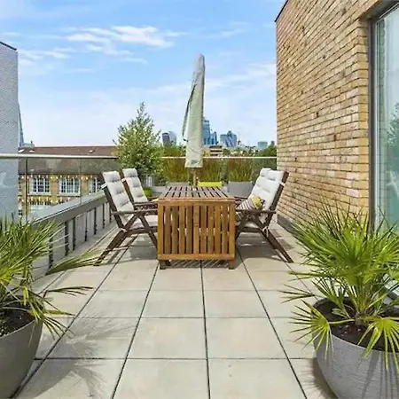 2-Bed Terrace Flat Close To Tower Bridge London Exterior photo